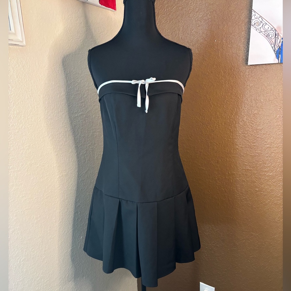 Forever 21 Black Strapless Dress